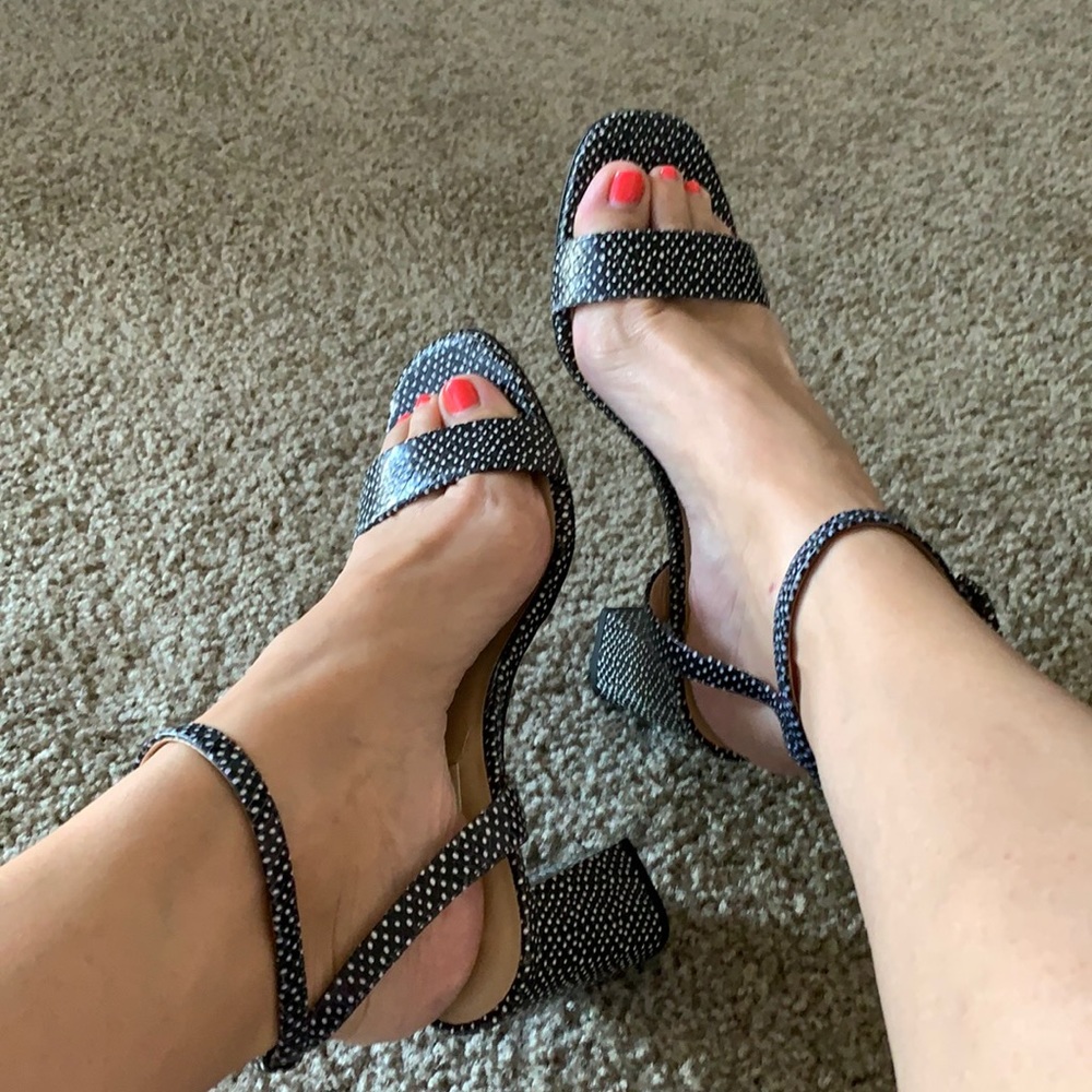 Antonio Melani Sandals - Black and White size 9